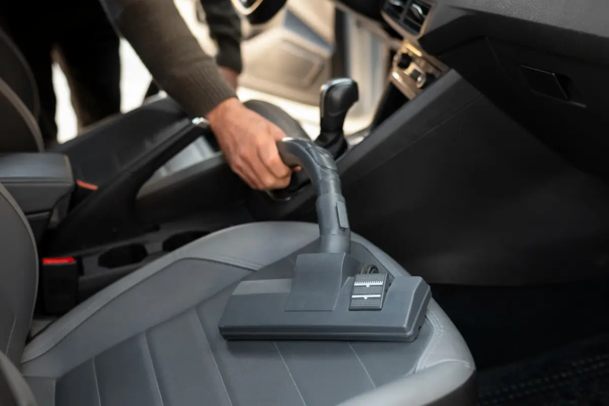 Clean Car Interior_Knowledge Space 